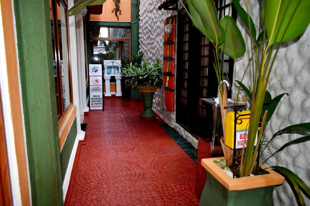 Apartahotel Tierras Amazonicas 莱蒂西亚 外观 照片
